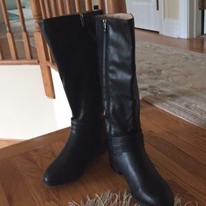 Brand New black boots.